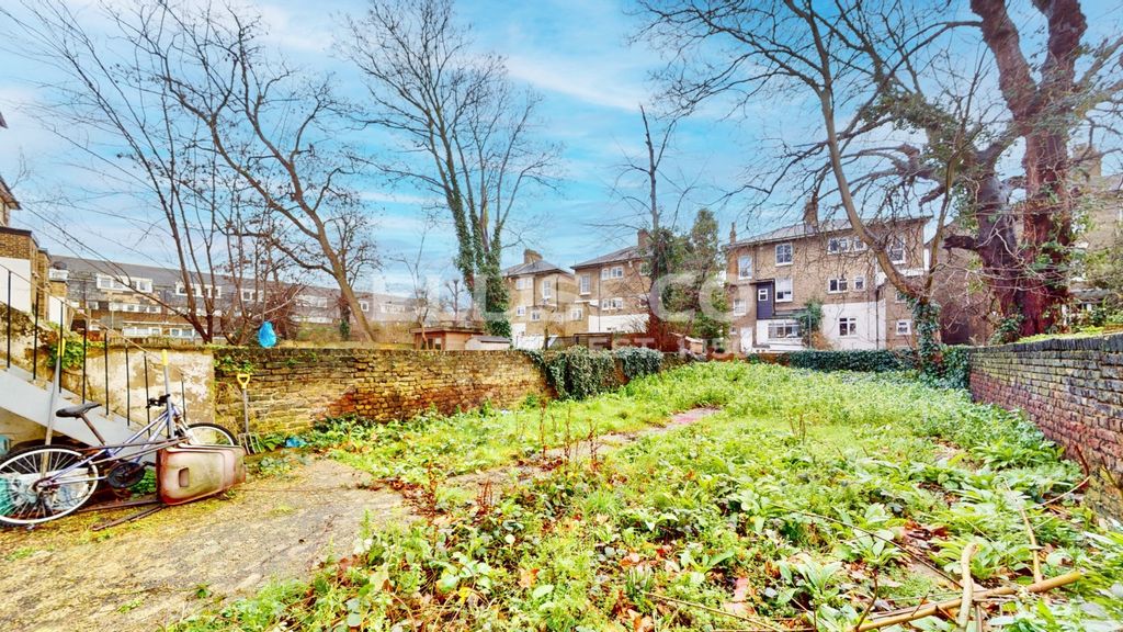 Property photo 2 of 15 Picture No. 22