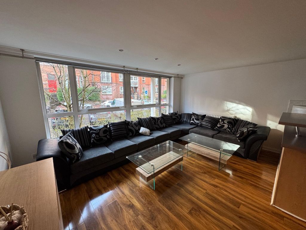 Property photo 2 of 24