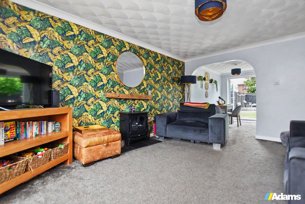 Property photo 2 of 19