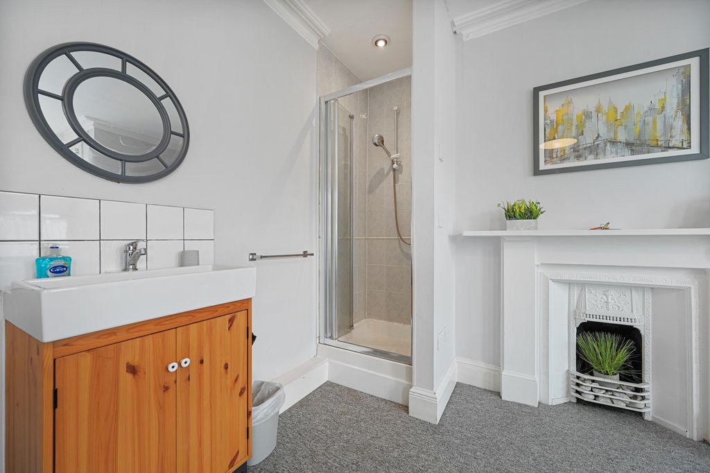 Property photo 2 of 9 Ahcs - 94 Herga Road - Room 4 - Shower Area6 (1)