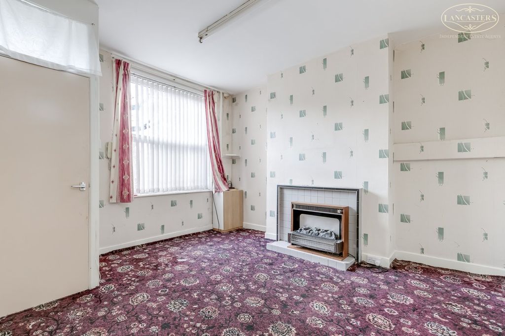 Property photo 3 of 10 Reception Room
