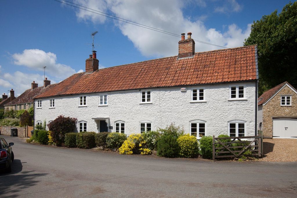 Property photo 1 of 18 The Long House