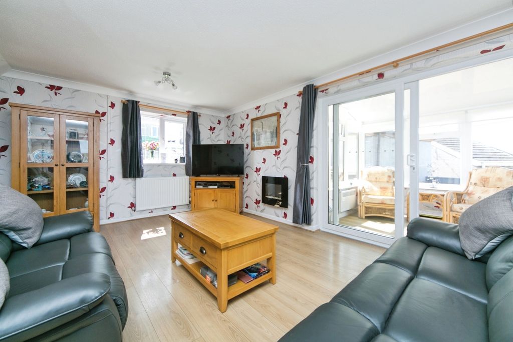 Property photo 2 of 26 Pbox-Img.Jpg