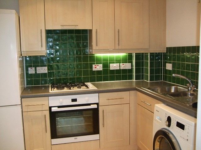 Property photo 3 of 7 Kitchen