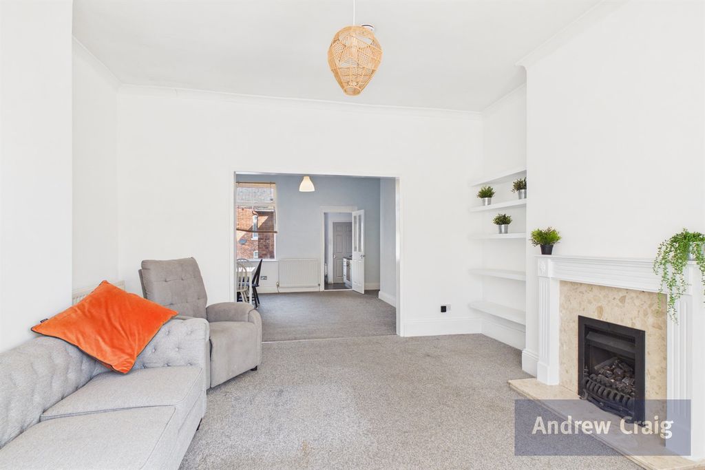 Property photo 1 of 13 (Main)