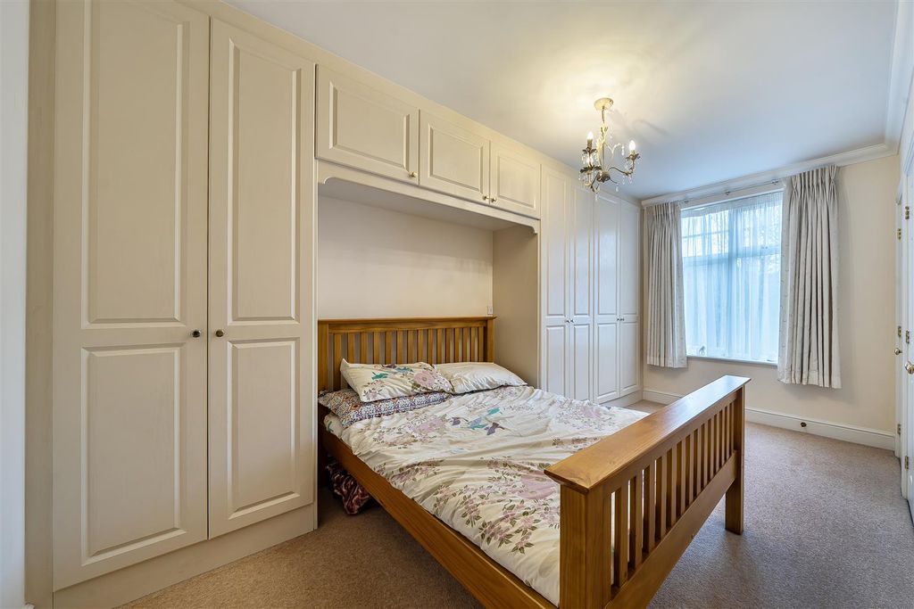Additional image 5 of 2 bed flat for saleMarsh Road, Pinner HA5