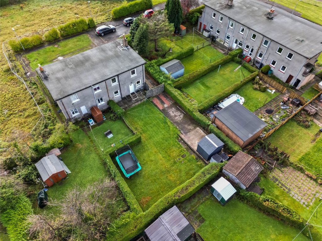 Property photo 2 of 28 Picture No. 30