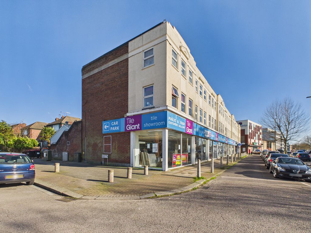 Property photo 1 of 11