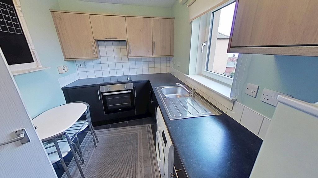 Property photo 2 of 12 Photo 2