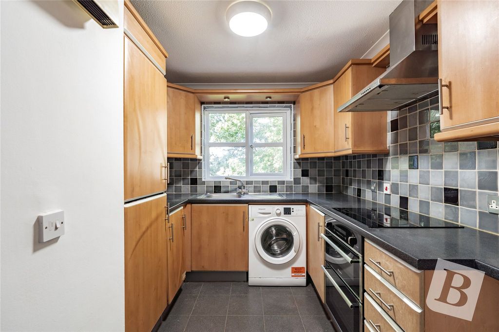 Property photo 2 of 13 Kitchen