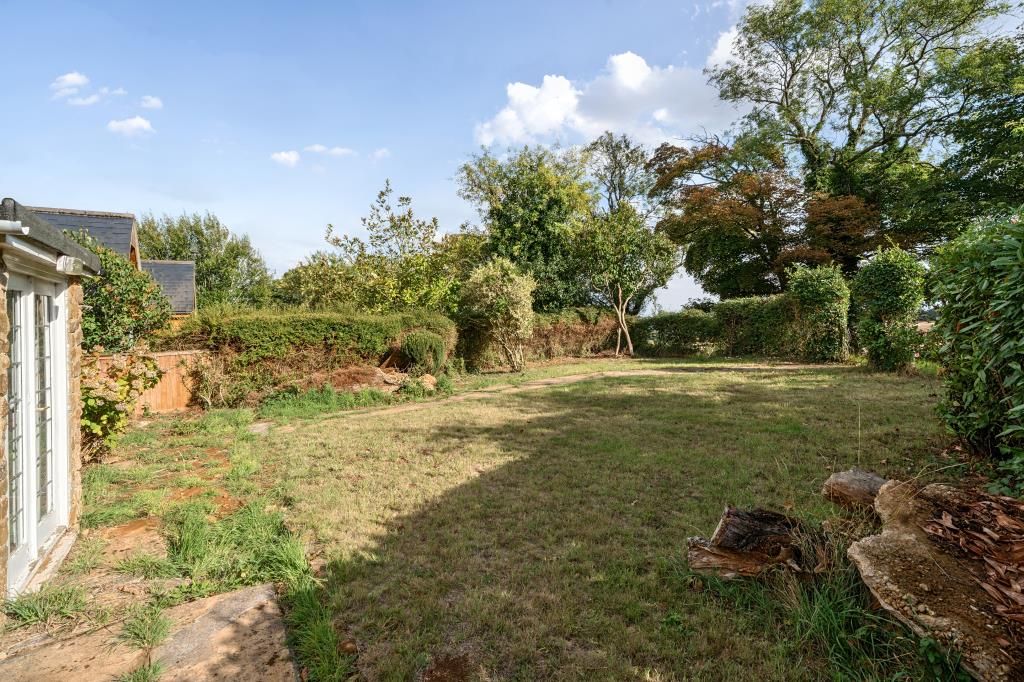 Property photo 3 of 19 External View