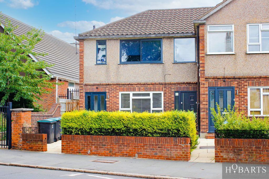 Property photo 1 of 19 Two-Bedroom Maisonette With Garden