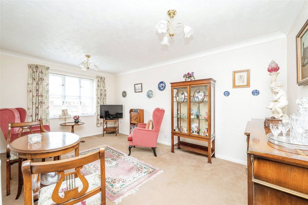 Property photo 3 of 15 Picture No. 11