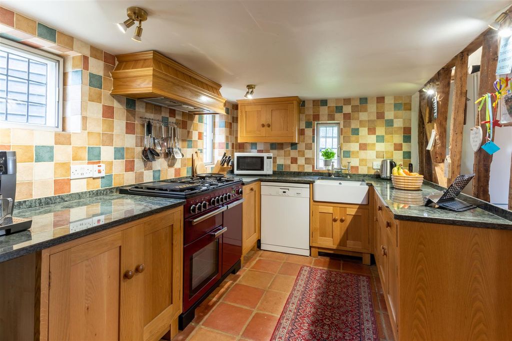 Property photo 3 of 26