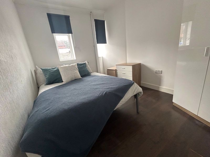 Property photo 1 of 9 Photo 14