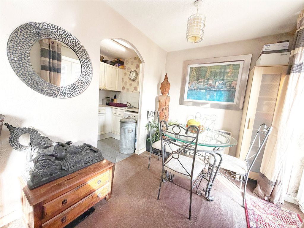 Property photo 3 of 10 Picture No. 05