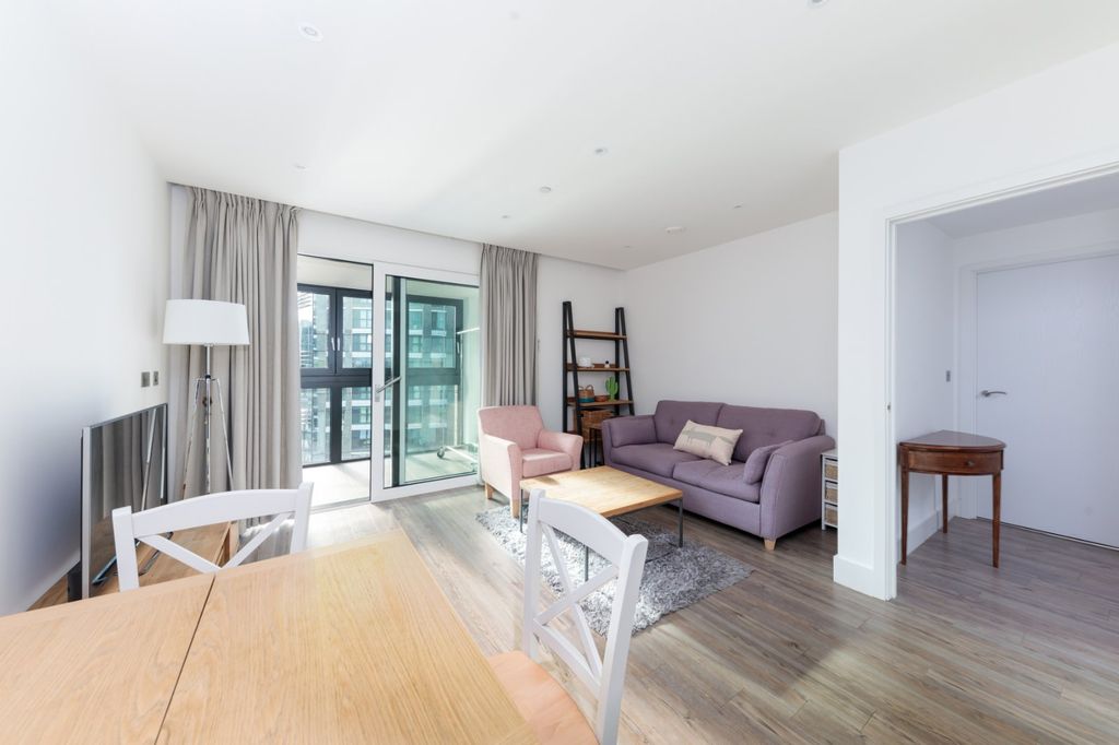 Property photo 3 of 11