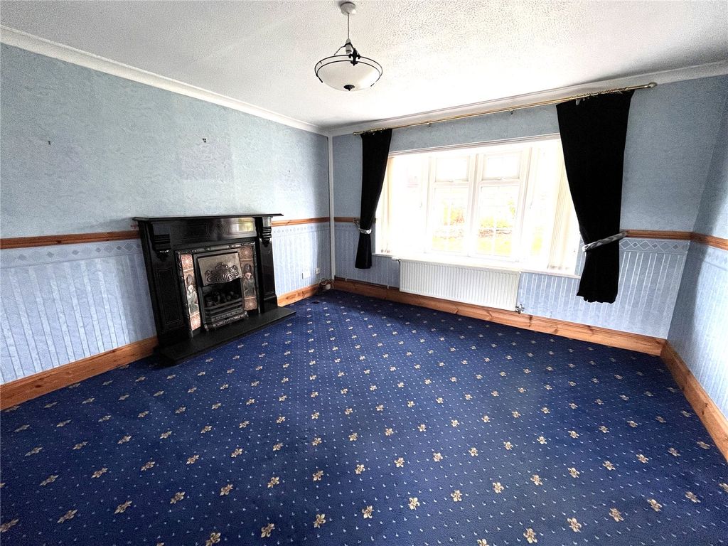 Property photo 2 of 17 Picture No. 01