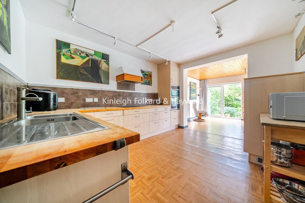 Property photo 3 of 24 Picture No. 26