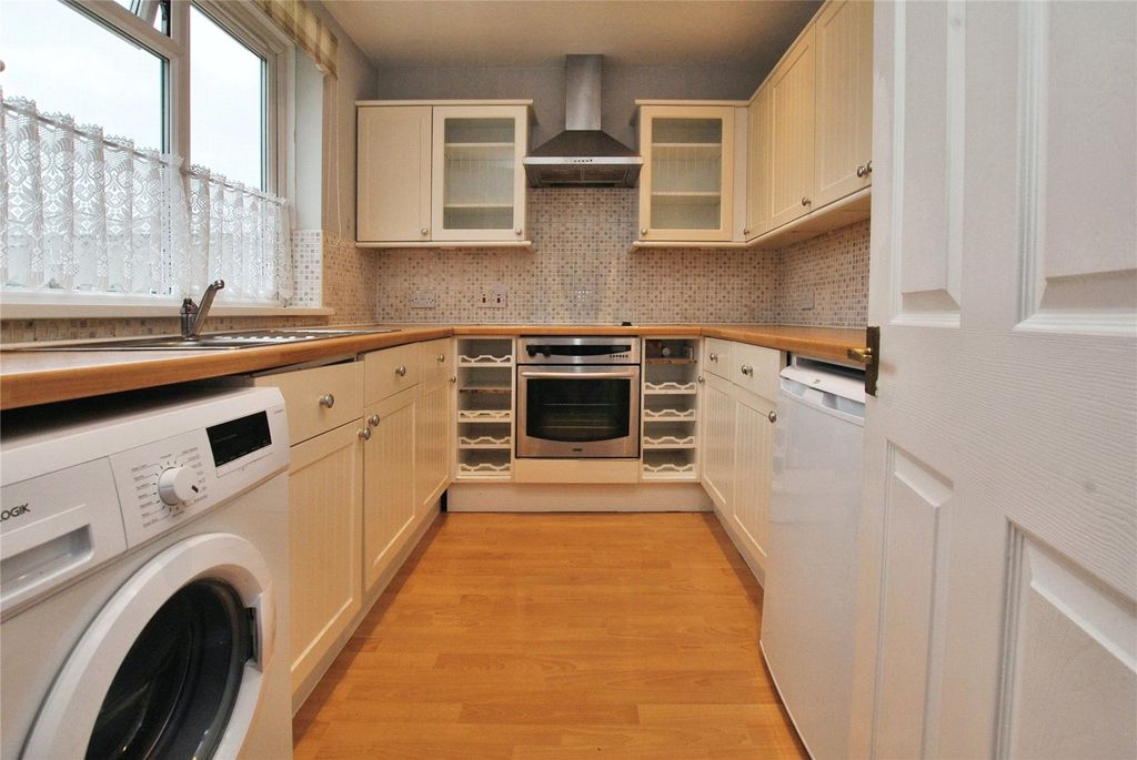 Property photo 2 of 7 Picture No. 07