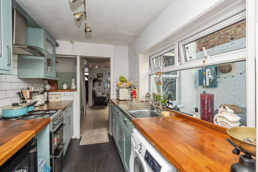 Property photo 3 of 20