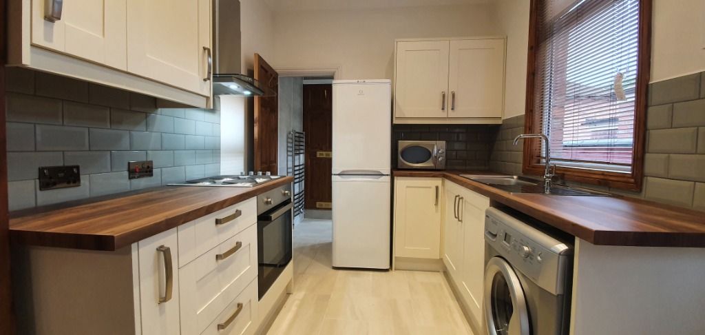Property photo 2 of 42