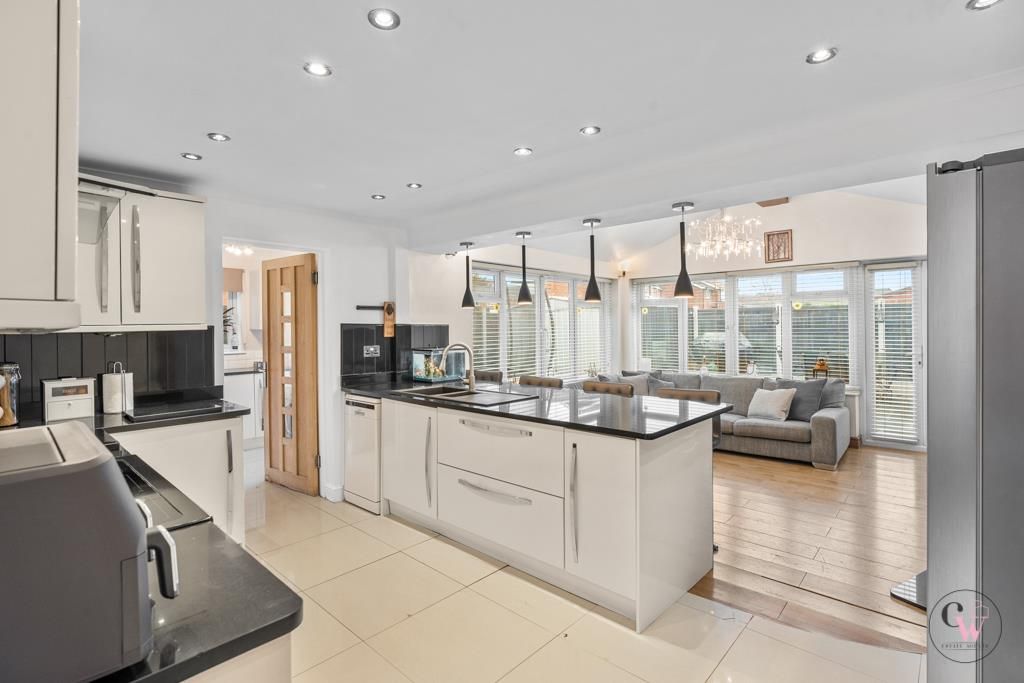 Property photo 2 of 37 Dsc03367.Jpg