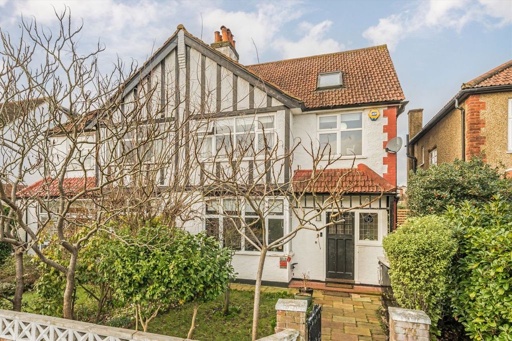 Property photo 1 of 9