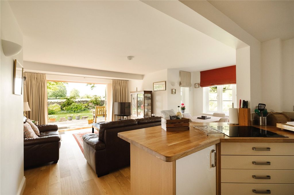 Property photo 3 of 13 Picture No. 09