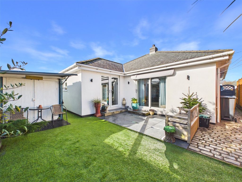 Property photo 2 of 19 Picture No. 03