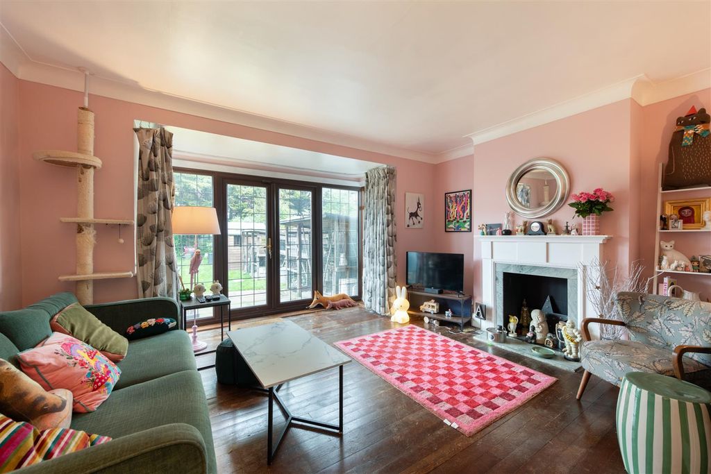 Property photo 3 of 15 Bramley 1.Jpg