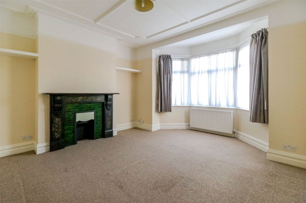 Property photo 2 of 11 Picture No. 03