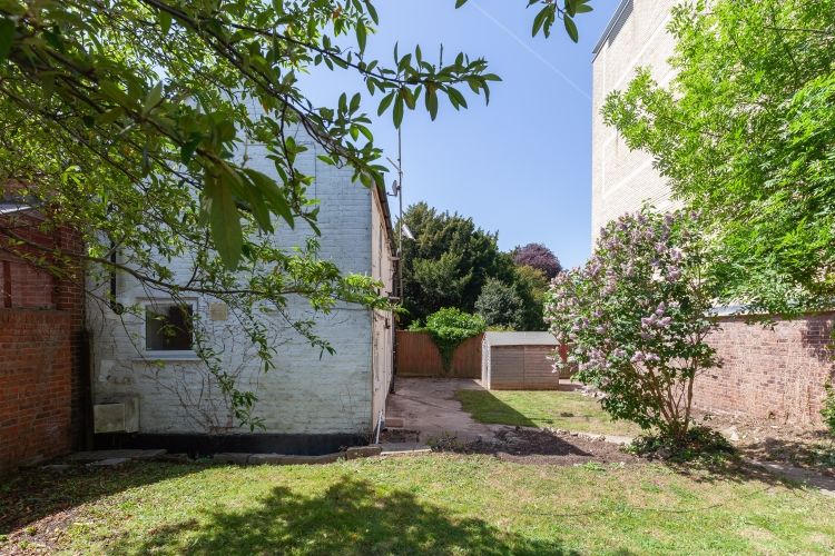 Property photo 2 of 10 281199