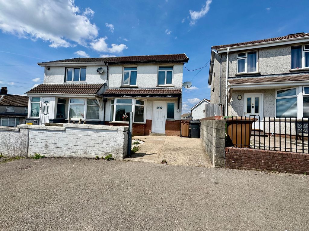 Property photo 1 of 29