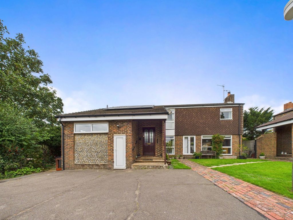 Property photo 1 of 18