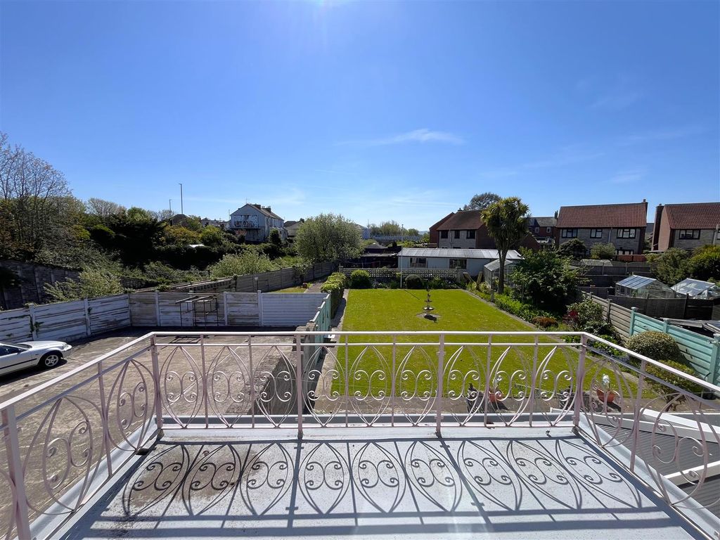 Property photo 2 of 32 Img_2830.Jpg