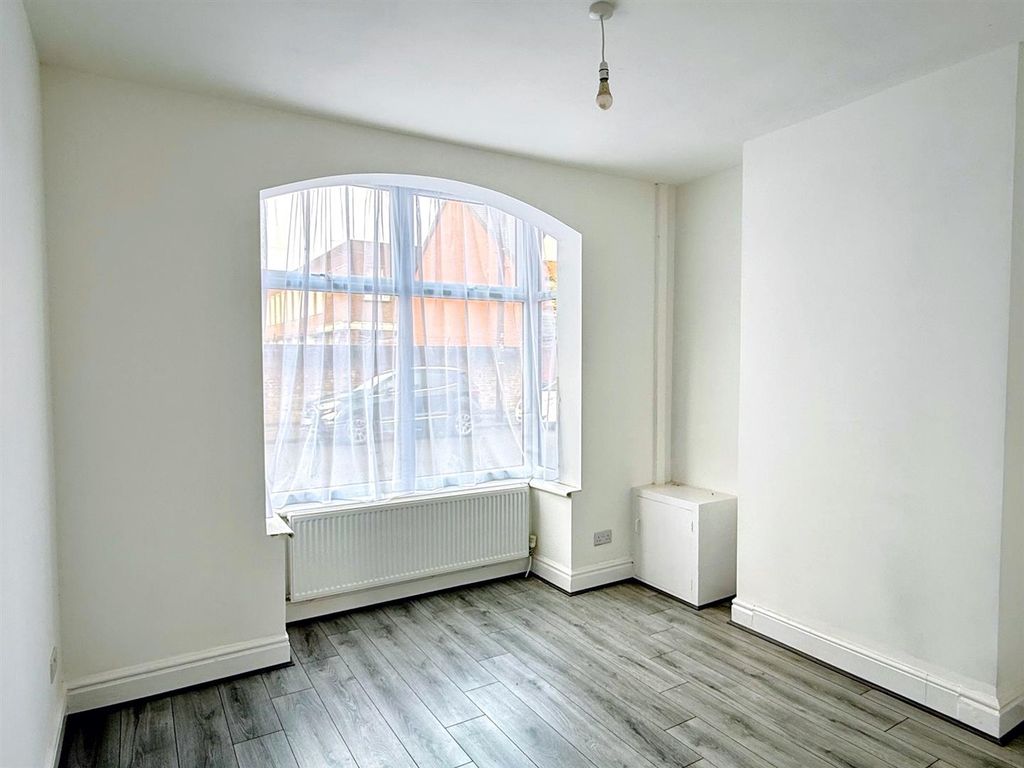 Property photo 2 of 20 Img_2884.Jpg