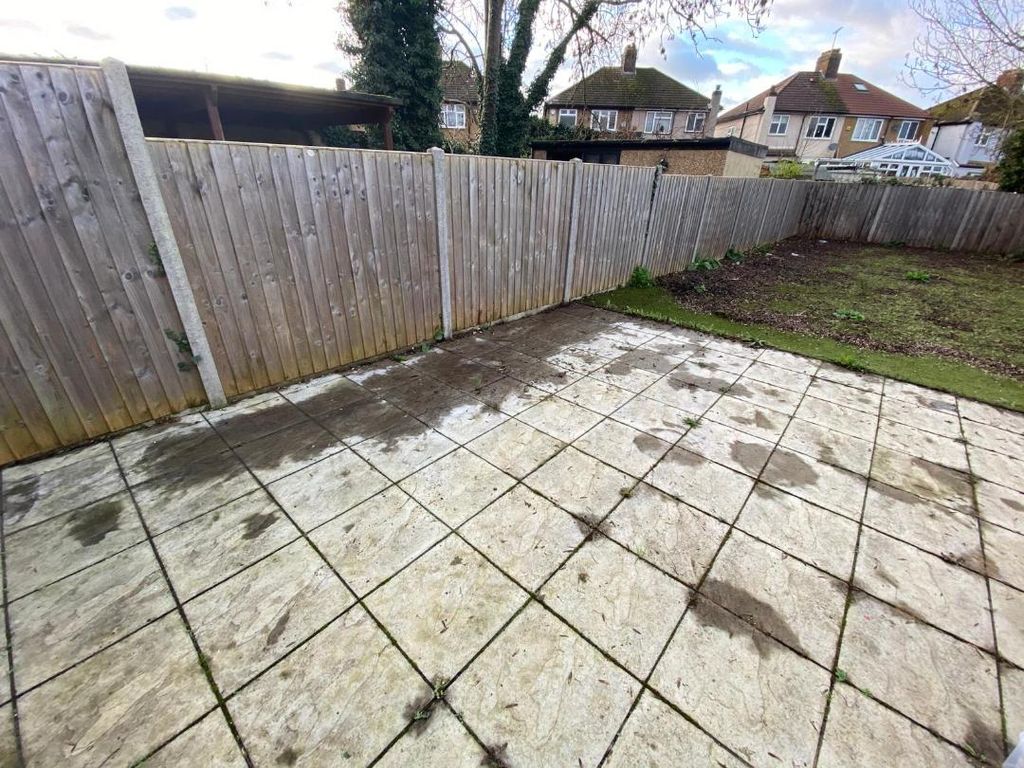 Property photo 2 of 4