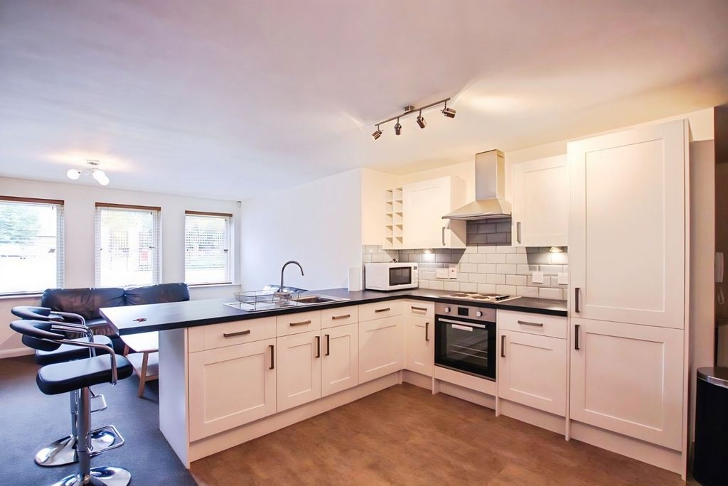 Property photo 3 of 12 Pbox-Img.Jpg