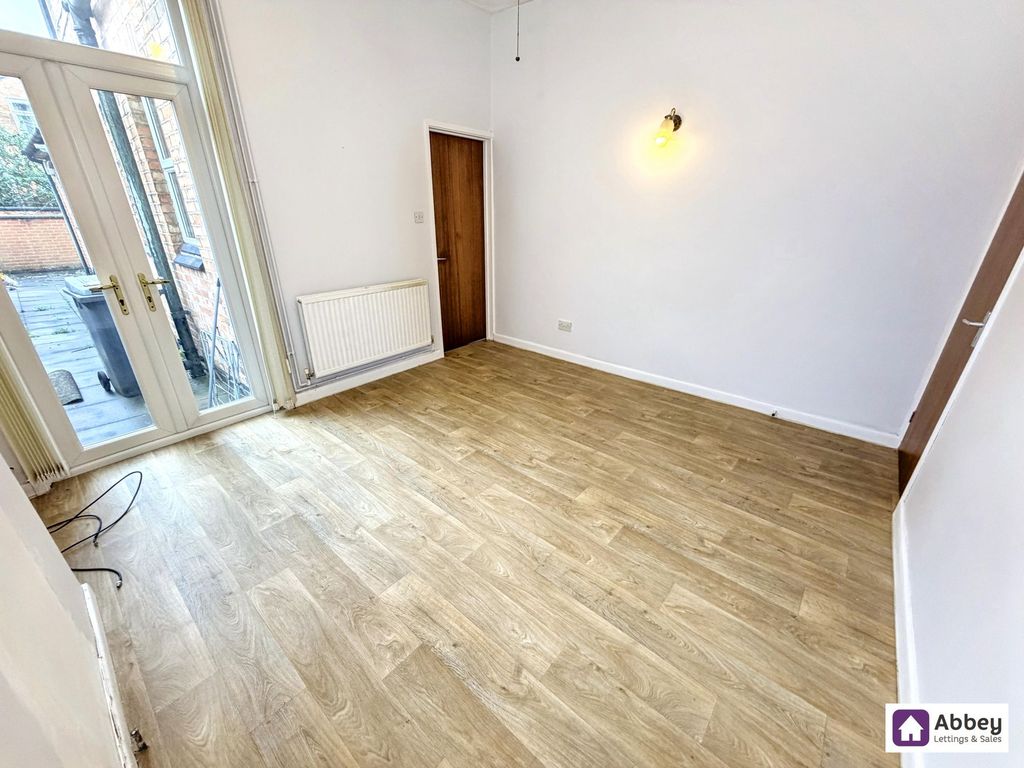 Property photo 3 of 13 Dining Room