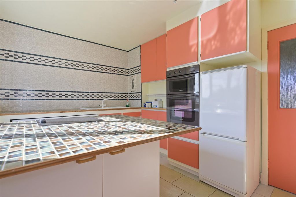 Additional image 5 of 3 bed detached house for saleCorsie Avenue, Perth PH2