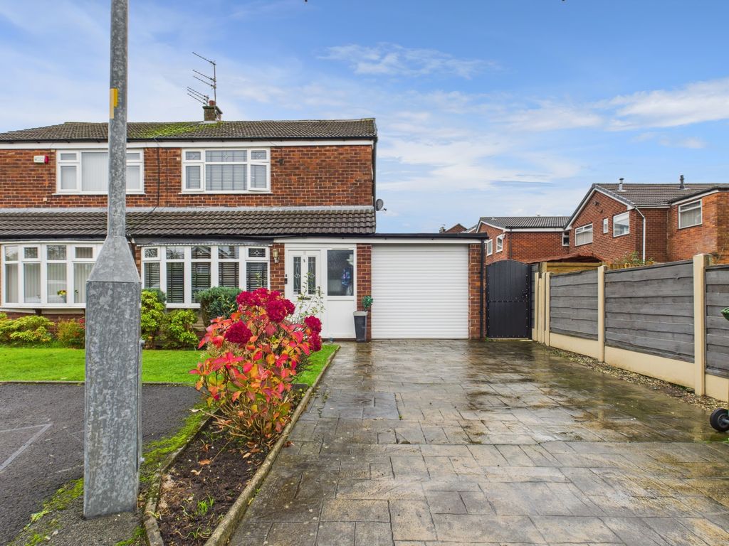 Property photo 1 of 29 Cam03729G0-Pr0173-Still006