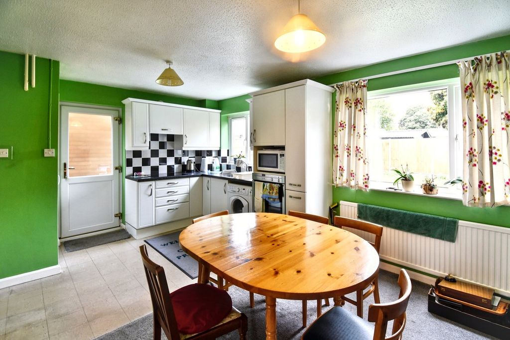 Property photo 2 of 13
