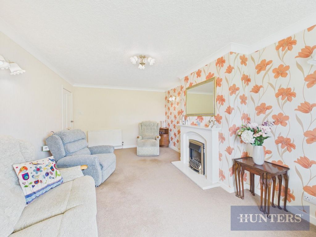 Property photo 3 of 18 Cam05316G0-Pr0443-Still008.Jpg