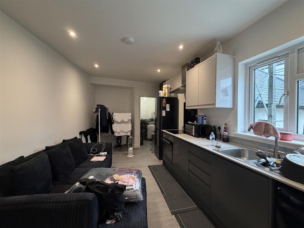 Property photo 2 of 9 Img_0843.Jpg