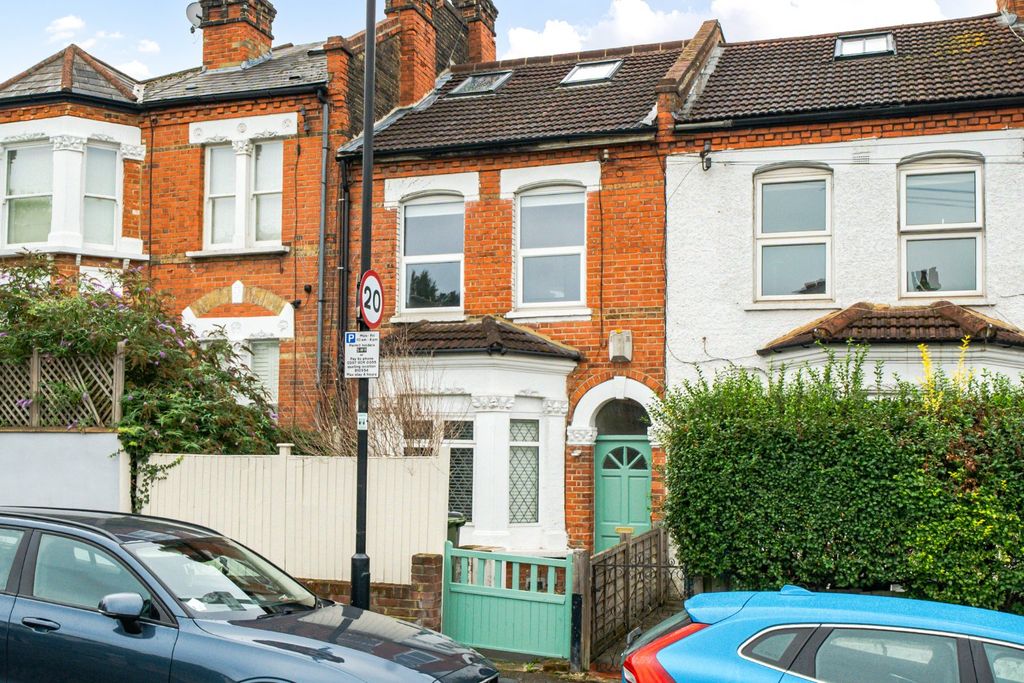 Property photo 2 of 11 Picture No. 20