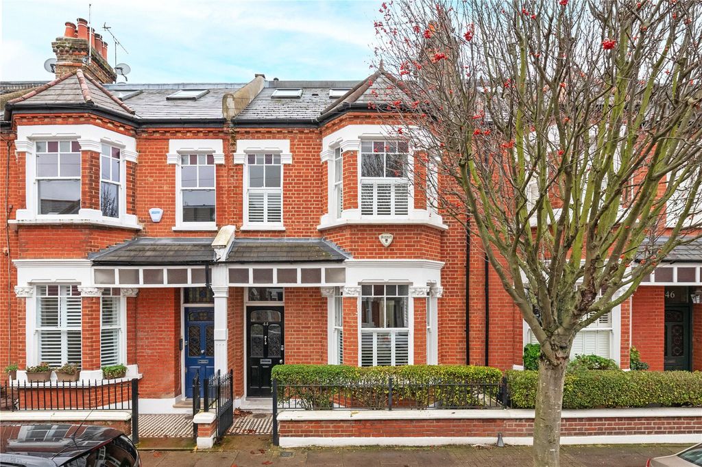 Property photo 3 of 24 External