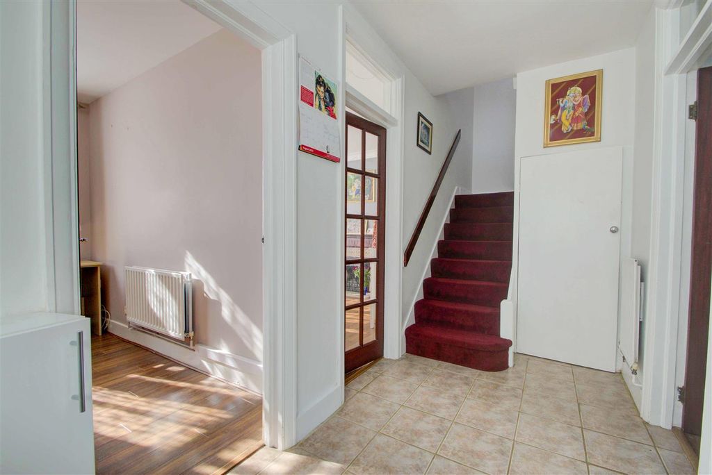 Property photo 2 of 16 Hall