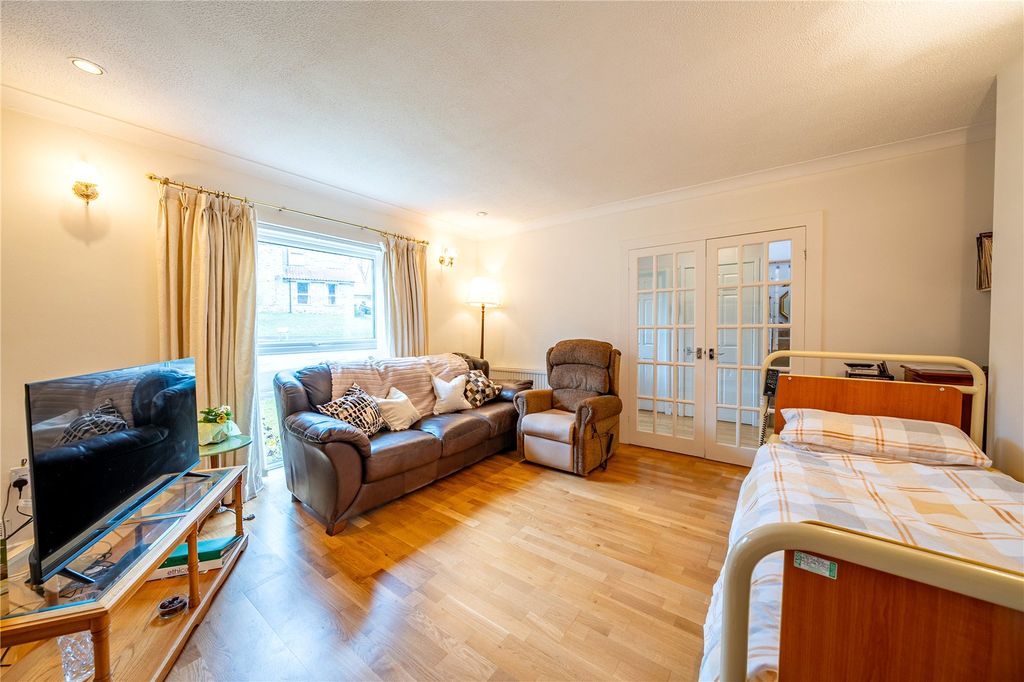 Property photo 3 of 13 Picture No. 08