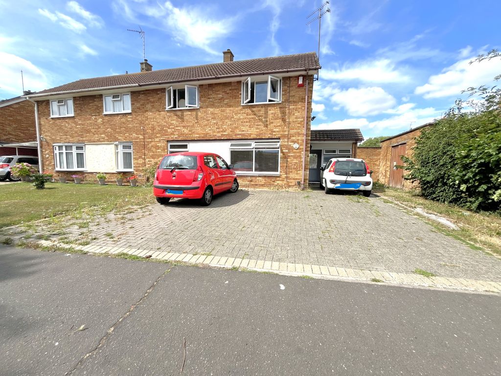 Property photo 1 of 11